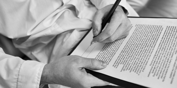 Contratos de Trabajo / Situaciones Irregulares Roda de Ter · Contratos con Cláusulas Abusivas